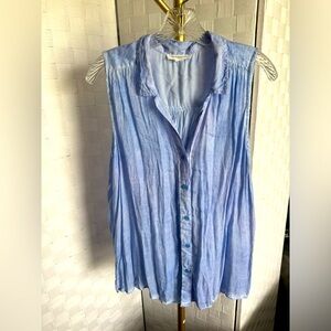 BeachLunchLounge Collection Button Tank